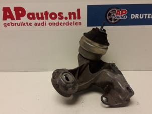 Używane Wspornik silnika Audi A6 (C5) 1.8 Turbo 20V Cena € 19,99 Procedura marży oferowane przez AP Autos