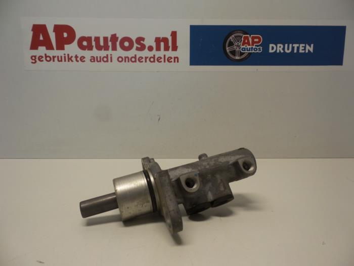 Usagé Cylindre de frein principal Audi A4 Avant (B5) 2.4 30V Prix € 14,99 Règlement à la marge proposé par AP Auto's
