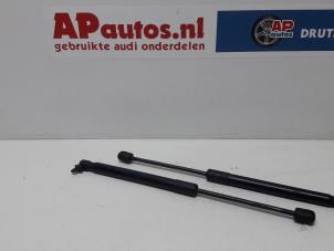 Used Set of tailgate gas struts Audi TT (8N3) 1.8 20V Turbo Price € 9,99 Margin scheme offered by AP Autos