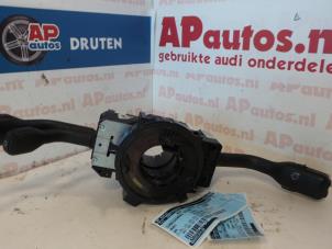 Usagé Commutateur combi colonne de direction Audi A4 (B5) 1.8 20V Prix € 19,99 Règlement à la marge proposé par AP Autos