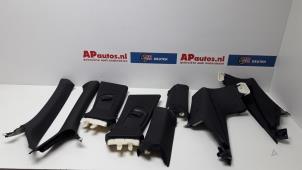 Usagé Revêtement montant A + B + C Audi A4 Avant (B8) 2.0 TDI 16V Prix sur demande proposé par AP Autos