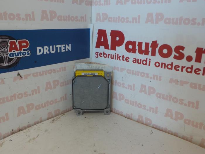 Usagé Module airbag Audi A4 (B5) 2.4 30V Prix € 19,99 Règlement à la marge proposé par AP Auto's