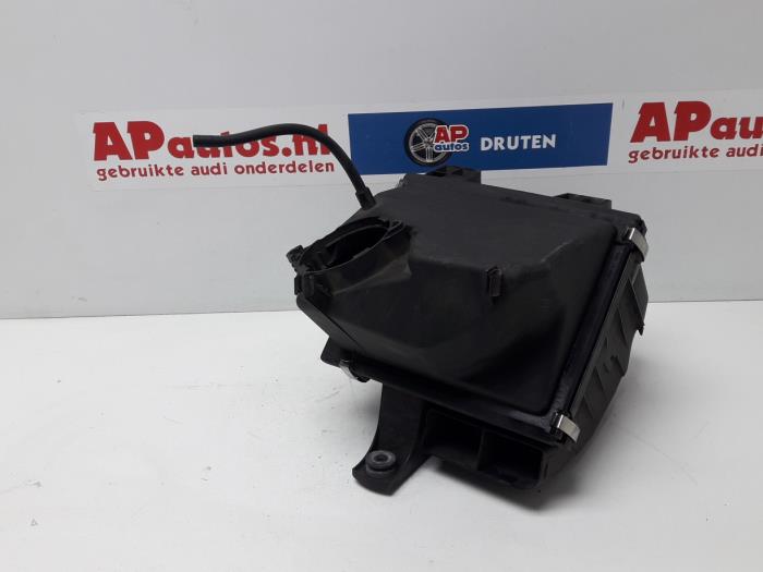 Begagnade Luftfilterhus Audi A6 (C5) 2.5 TDI V6 24V Pris € 19,99 Marginaltabell erbjuds av AP Auto's