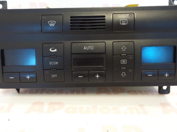 Control de pantalla de climatización de un Audi A6 (C5) 1.8 Turbo 20V 2000