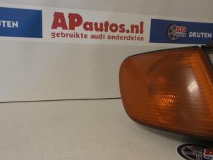 Używane Kierunkowskaz prawy Audi 100 Avant (C4) 2.3E 5E Cena € 19,99 Procedura marży oferowane przez AP Autos