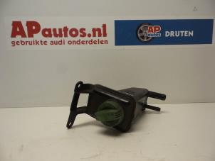 Used Power steering fluid reservoir Audi A4 Quattro (B6) 2.5 TDI V6 Price € 15,00 Margin scheme offered by AP Autos