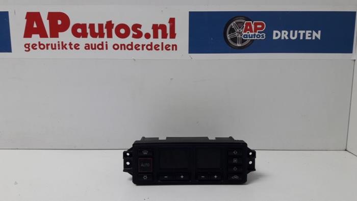 Używane Panel climatronic Audi A3 (8L1) 1.6 Cena € 24,99 Procedura marży oferowane przez AP Auto's