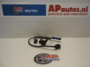 Usados Sensor de golpeteo Audi A3 (8L1) 1.6 Precio € 35,00 Norma de margen ofrecido por AP Autos