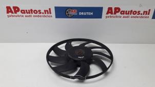 Usagé Ventilateur moteur Audi A4 Avant (B8) 1.8 TFSI 16V Prix € 40,00 Règlement à la marge proposé par AP Autos