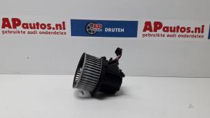 Używane Silnik wentylatora nagrzewnicy Audi A4 Avant (B8) 1.8 TFSI 16V Cena € 50,00 Procedura marży oferowane przez AP Autos