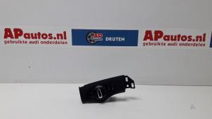 Usados Interruptor de luz Audi A4 Avant (B8) 1.8 TFSI 16V Precio € 30,00 Norma de margen ofrecido por AP Autos