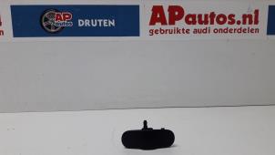 Usados Limpiaparabrisas delante Audi A4 Avant (B8) 1.8 TFSI 16V Precio € 5,00 Norma de margen ofrecido por AP Autos