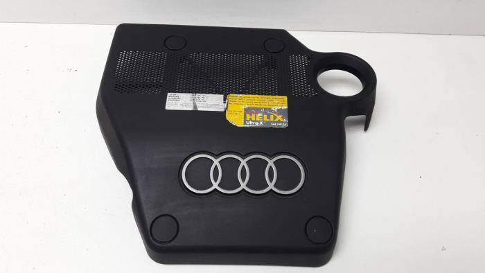 Cobertor motor de un Audi A3 (8L1) 1.6 2000