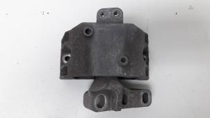 Motorlager van een Audi A3 (8L1) 1.6 2000