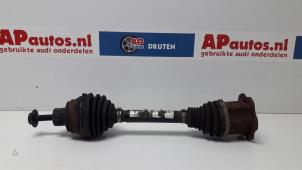 Used Front drive shaft, right Audi A4 Avant (B8) 2.0 TDI 16V Price € 34,99 Margin scheme offered by AP Autos