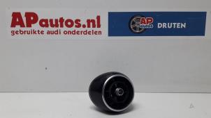Usados Rejilla de aire de salpicadero Audi A1 (8X1/8XK) 1.2 TFSI Precio € 14,95 Norma de margen ofrecido por AP Autos