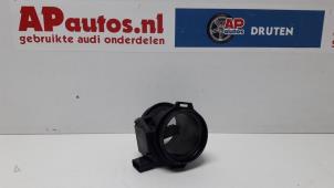 Usados Medidor de masa de aire Audi A6 Avant Quattro (C5) 3.0 V6 30V Precio € 35,00 Norma de margen ofrecido por AP Autos