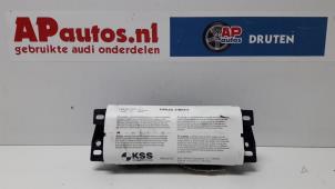 Usagé Airbag droite (tableau de bord) Audi A4 Avant (B8) 2.0 TDI 16V Prix € 125,00 Règlement à la marge proposé par AP Autos
