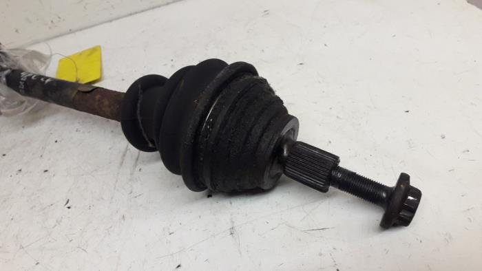 Front drive shaft, left from a Audi A3 (8P1) 1.9 TDI 2008