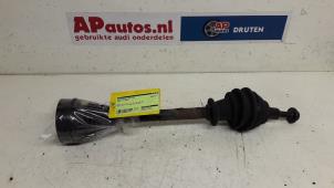 Usagé Arbre de transmission avant gauche Audi A3 (8P1) 1.9 TDI Prix € 29,99 Règlement à la marge proposé par AP Autos