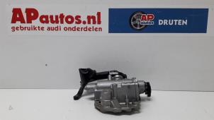 Usados Bomba de aceite Audi A4 Precio € 90,00 Norma de margen ofrecido por AP Autos