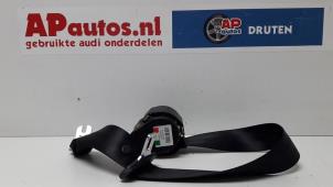 Usagé Ceinture arrière gauche Audi A4 Avant (B8) 2.0 TDI 16V Prix € 19,99 Règlement à la marge proposé par AP Autos