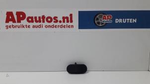 Używane Spryskiwacz przód Audi A4 (B7) 2.0 20V Cena € 10,00 Procedura marży oferowane przez AP Autos