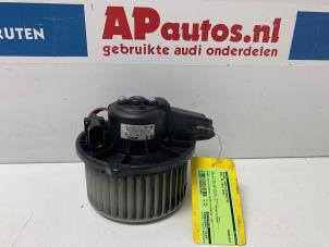 Usados Motor de ventilador de calefactor Audi A6 Avant (C5) 2.5 TDI V6 24V Precio € 45,00 Norma de margen ofrecido por AP Autos