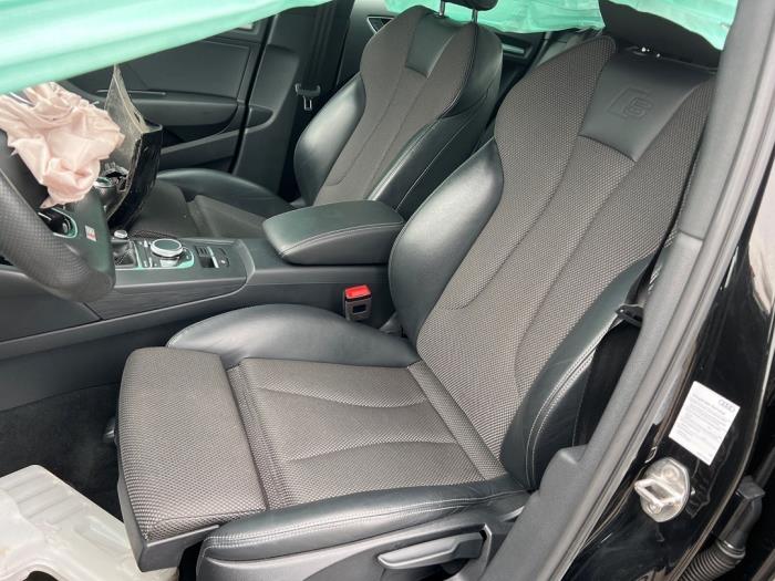 Verkleidung Set (komplett) van een Audi A3 Sportback (8VA/8VF) 1.0 30 TFSI 12V 2019