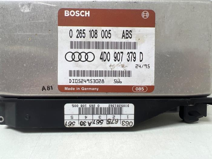 ABS Computer from a Audi A4 (B5) 1.6 1995