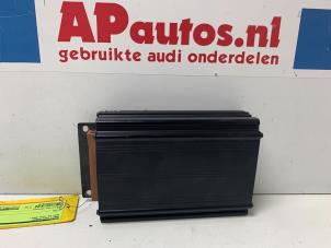 Usados Amplificador de radio Audi A6 Avant (C5) 2.5 TDI V6 24V Precio € 34,99 Norma de margen ofrecido por AP Autos