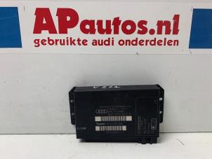 Usados Ordenador de capota Audi A4 Cabriolet (B6) 2.4 V6 30V Precio € 199,99 Norma de margen ofrecido por AP Autos
