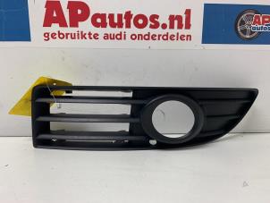 Used Cover plate fog light, left Audi A4 Cabriolet (B6) 2.4 V6 30V Price € 24,99 Margin scheme offered by AP Autos