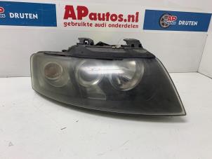 Used Headlight, right Audi A4 Cabriolet (B6) 2.4 V6 30V Price € 249,99 Margin scheme offered by AP Autos