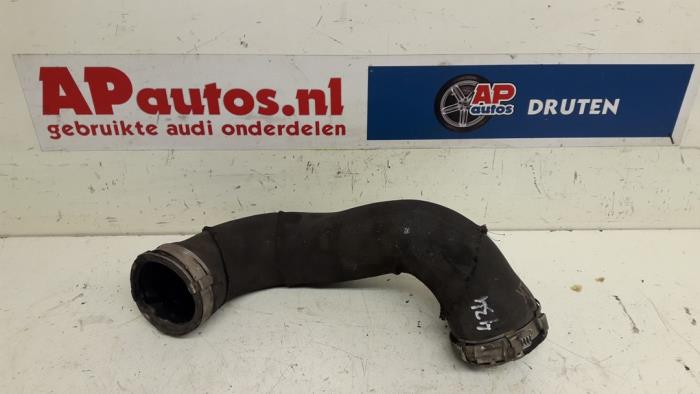 Usagé Tuyau intercooler Audi A5 Quattro (B8C/S) 3.0 TDI V6 24V Prix € 24,99 Règlement à la marge proposé par AP Auto's