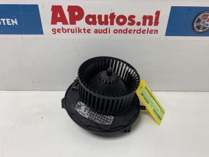 Usagé Ventilateur chauffage Audi A3 Sportback (8VA/8VF) 1.4 TFSI 16V Prix € 24,99 Règlement à la marge proposé par AP Autos