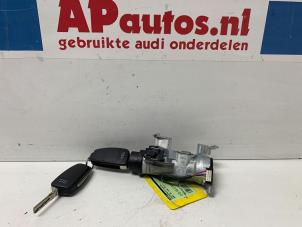 Używane Stacyjka + Kluczyk Audi A3 Sportback (8VA/8VF) 1.4 TFSI ACT Ultra 16V Cena € 34,99 Procedura marży oferowane przez AP Autos