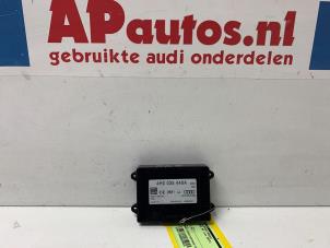 Usados Módulo de teléfono Audi A3 Sportback (8VA/8VF) 2.0 TDI 16V Quattro Precio € 29,99 Norma de margen ofrecido por AP Autos