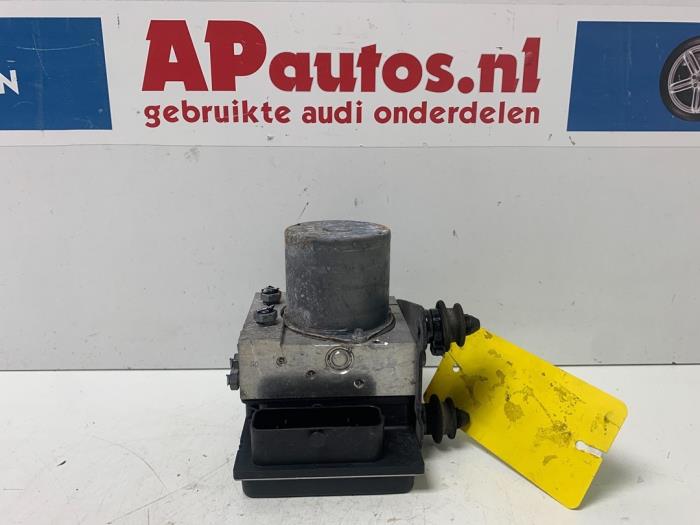 Begagnade ABS-pump Audi A5 Quattro (B8C/S) 3.0 TDI V6 24V Pris € 199,99 Marginaltabell erbjuds av AP Auto's
