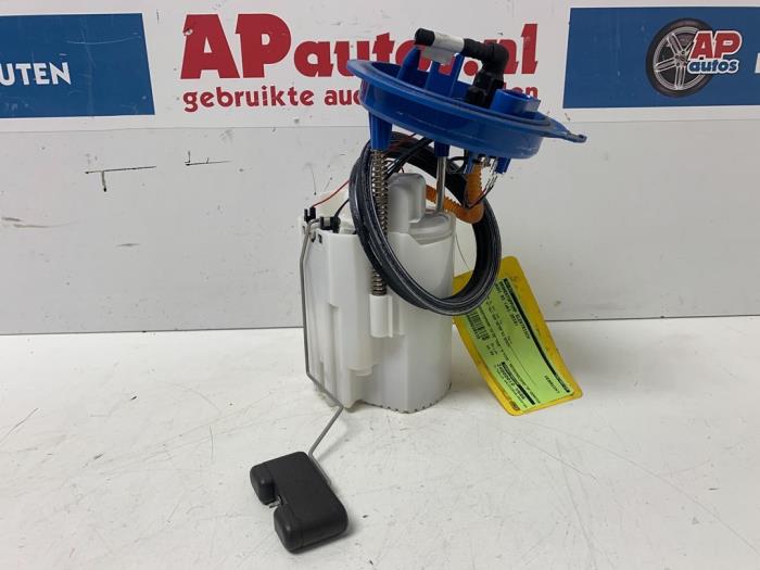 Usagé Pompe d'injection Audi A3 Sportback (8VA/8VF) 1.0 30 TFSI 12V Prix € 19,99 Règlement à la marge proposé par AP Auto's