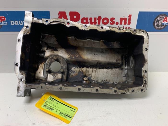 Usagé Couvercle carter Audi A3 (8P1) 1.6 Prix € 39,99 Règlement à la marge proposé par AP Auto's