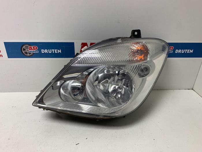 Phare Avant Gauche Mercedes-Benz L-Serie T2/LN1 Van 609 D (OM364) - Occasion