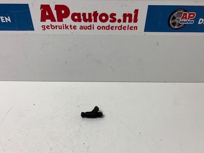 Wtryskiwacz (wtrysk benzyny) z Audi A4 (B6) 1.8 T 20V 2003