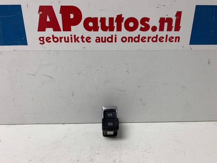 Używane Przelacznik hamulca postojowego Audi Q3 (8UB/8UG) 2.0 TDI 16V 140 Cena € 14,99 Procedura marży oferowane przez AP Auto's