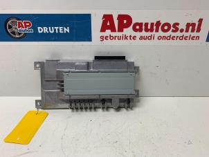 Usagé Amplificateur radio Audi S5 Sportback (F5A/F5F) 3.0 TFSI V6 24V Prix € 199,99 Règlement à la marge proposé par AP Auto's