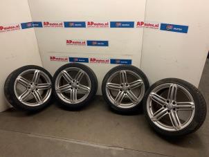 Usagé Kit jantes + pneumatiques Audi A5 Cabrio (8F7) 2.0 TFSI 16V Quattro Prix € 499,99 Règlement à la marge proposé par AP Auto's
