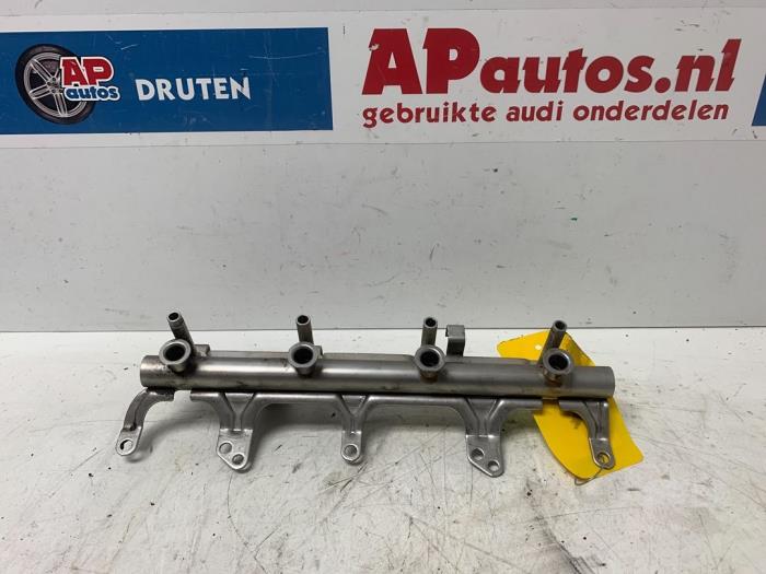 Usagé Système d'injection Audi A4 Avant (B8) 1.8 TFSI 16V Prix € 19,99 Règlement à la marge proposé par AP Auto's