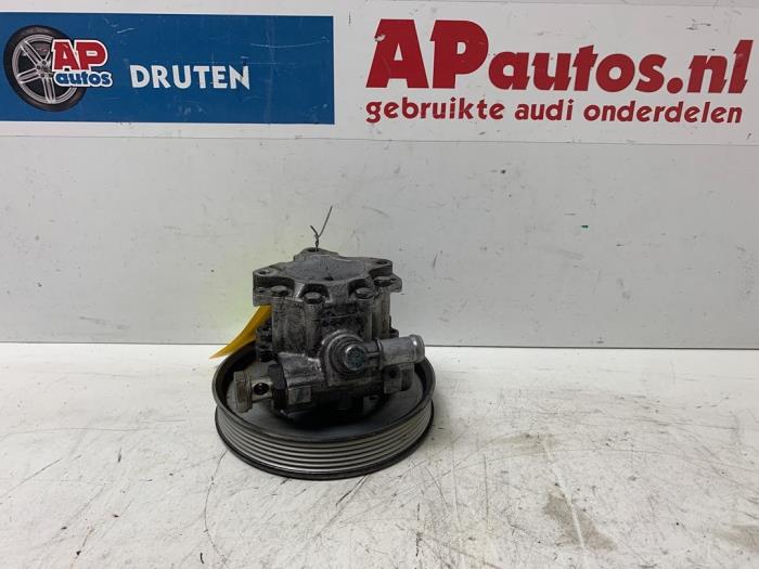 Usagé Pompe de direction Audi A4 Cabrio (B7) 2.4 V6 30V Prix € 74,99 Règlement à la marge proposé par AP Auto's