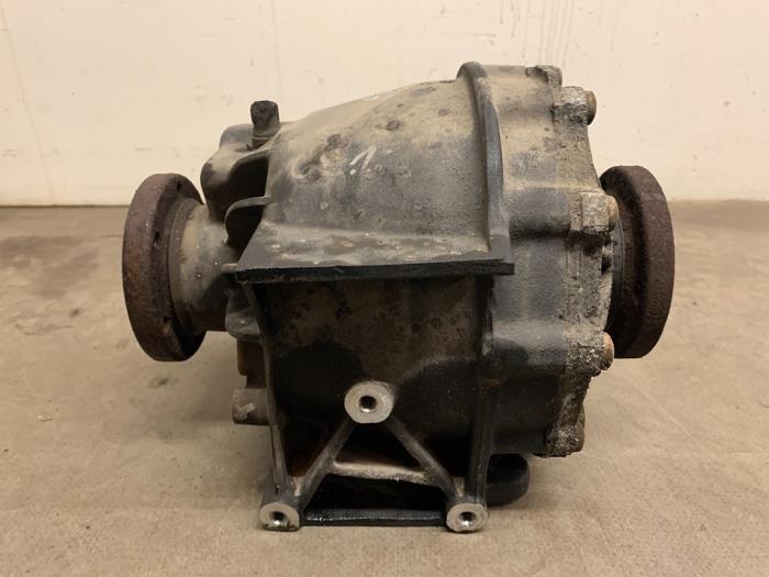 Differential hinten van een Audi A8 (D3) 4.2 V8 40V Quattro 2003