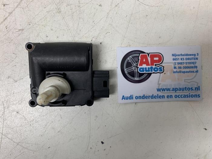 Gebrauchte Heizventil Motor Audi A8 (D3) 4.2 V8 40V Quattro Preis € 14,99 Margenregelung angeboten von AP Auto's